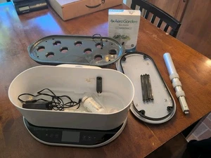AeroGarden Bounty Hydroponic System Indoor Grow System 100912-WHT + Baskets Pods - Picture 1 of 6