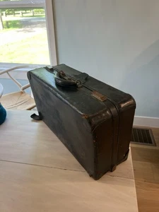 Vintage Black Leather Plaid Interior* Suitcase 22”x9”x13” - Picture 1 of 10