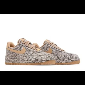 Nike Air Force 1 Low Womens Casual Shoes Tan DZ2789-200 Size 6 New Hemp - Picture 1 of 6