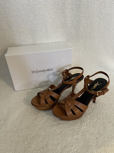 SAINT LAURENT (YSL) YSL Saint Laurent Tribute Sandali con tacco e plateau in pelle marrone con cinturino a T 38 1 2