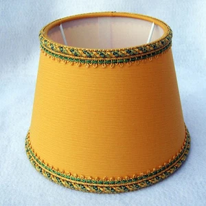 PARALUME IN TESSUTO GIALLO 16 CM CON CORDONCINO IN MERLETTO PER LAMPADARI - Imagen 1 de 1