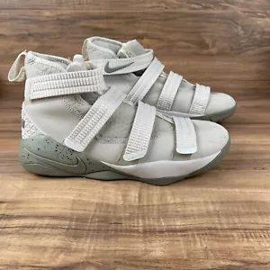 Nike LeBron Soldier 11 GS Size 7Y Women's Size 8.5 Light Bone Shoes (918369-099) - Picture 1 of 10