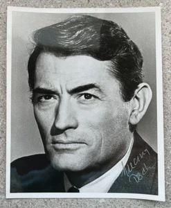 Gregory Peck Signed 8x10 Glossy Photo Classic Film TV Actor Headshot No COA - Picture 1 of 11