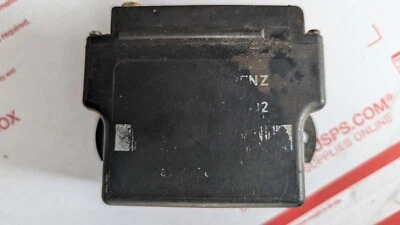 Mercedes W123 0015459832 Glow Plug Relay 300D,300SD,300CD - Image 1 of 4