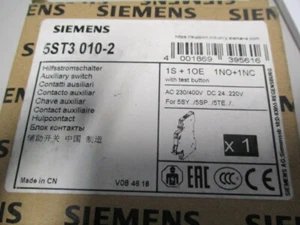 SIEMENS 5ST3010-2 / 5ST30102 (BRAND NEW) AUX CONTACT CIRCUIT SWITCH - Picture 1 of 1