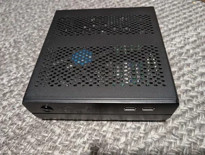 Micro desktop computer with i7-10700 250GB Nvme SSD 16GB RAM with Linux Mint - Picture 1 of 6