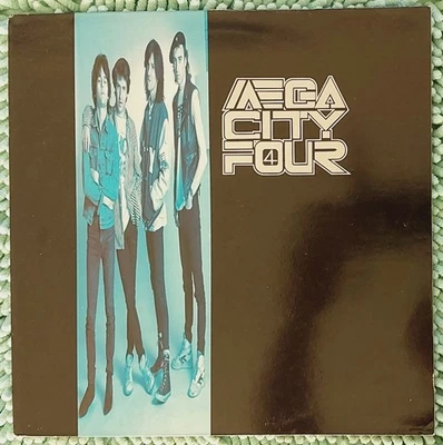 MEGA CITY FOUR  Tranzophobia LP - Photo 1/4