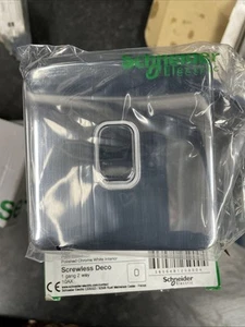 Schneider Lisse 1 Gang 2 Way Switch GGBL1012WPC - Picture 1 of 3