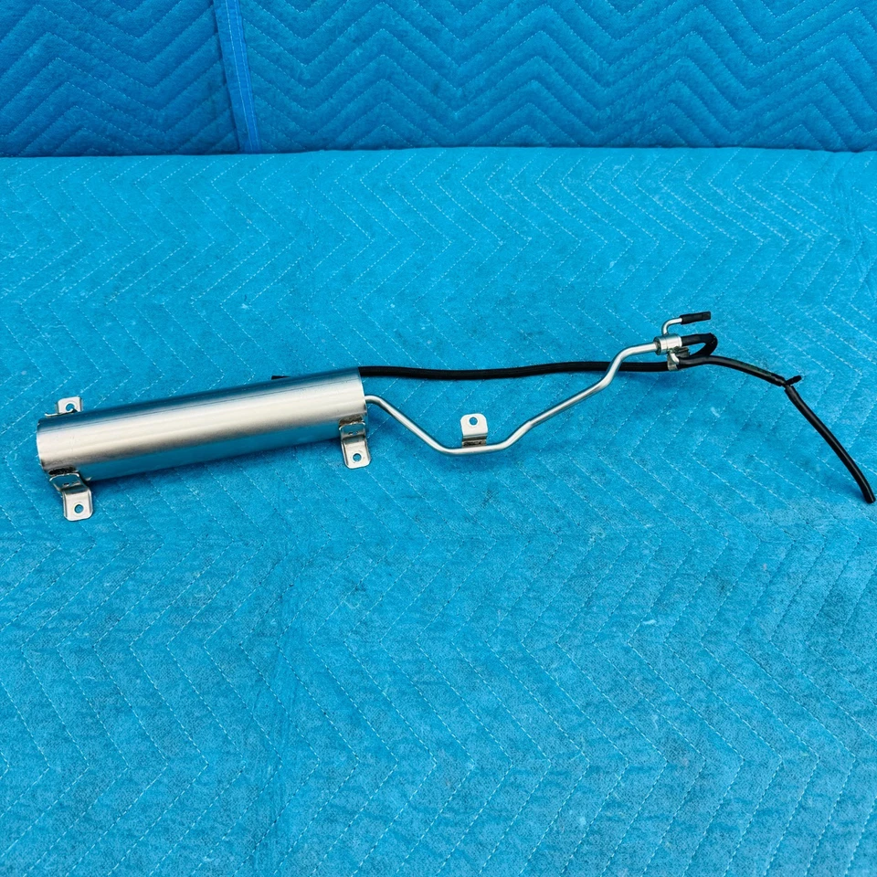 BMW 650i 2012-2014 depósito de vacío OEM 11657571303 Foto 1 de 4