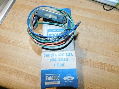 NOS OEM Ford Falcon F100-250 Mercury C0DZ-13341-A Turn Signal Switch 1957-1962 Foto 1 de 4