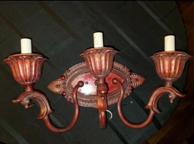 Montage Mural Seulement Triple Candelabra Wall Sconce Lighting Fixture Red - Image 1 of 4