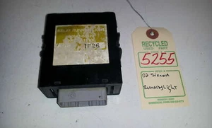 2002 Toyota Sienna Running Light Relay OEM 82642-08020 #5255 - Picture 1 of 6