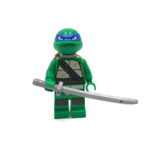 LEGO Leonardo Looking Up minifigure TMNT 79103 Teenage Mutant Ninja Turtles