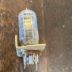 RADIO DE CUARZO CRISTAL BG7 Control de frecuencia y enchufe Bliley - Imagen 1 de 4