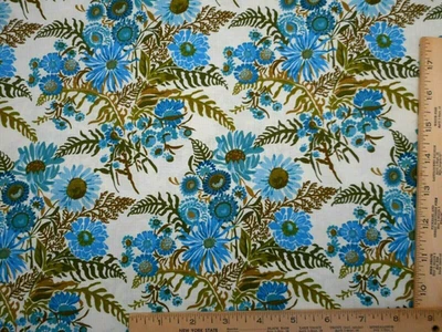 Tela Edredón Por Yarda Mediana Azul Floral Dk Verde Hojas sobre Marfil Algodón Premium Foto 1 de 2