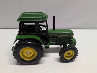 ERTL JOHN DEERE 3140 Tractor con cabina escala 1:32 Diecast juguete agrícola usado en excelente estado sin caja Foto 1 de 4