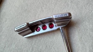 Putter Scotty Cameron Select NEWPORT 2 NOTCHBACK 33 pulgadas con cubierta de cabeza derecha - Imagen 1 de 8
