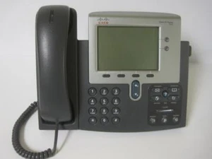 LOT OF 8 CISCO CP-7942G IP PHONE + HANDSET & STAND 7942 BUSINESS TELEPHONE NICE - Picture 1 of 12