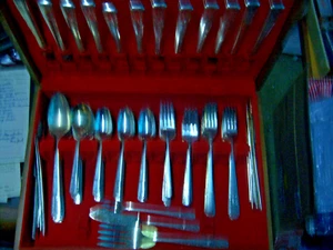103 pc Oneida Prestige Heirloom Silverplate GRENOBLE Hostess Serving Set 1937 - Picture 1 of 6