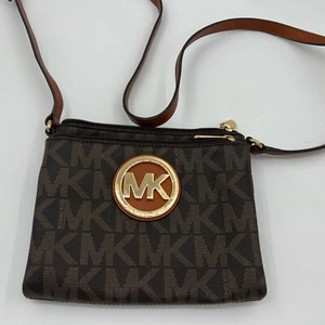 Michael Kors MK leather travel 3 department crossbody bag handbag purse excelent - Picture 1 of 9