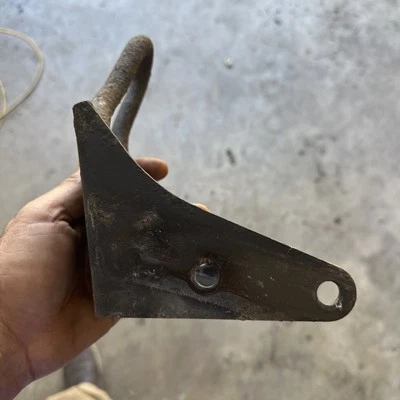 Land Rover Discovery Tow Hook Hitch Winch Bracket Fits 1998-2004 98 99 00 01 02  - Image 1 of 4