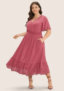 BloomChic Solid Laser Cut Shirred Pocket Wrap Scallop Trim Midi Dress 14/16 1X - Picture 1 of 7