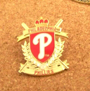 Philadelphia Phillies P logo crest lapel pin v1 MLB red lettering - Picture 1 of 8