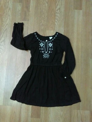 Carter's 黑色刺绣长袖纽扣学步女孩连衣裙 4 码幼儿 — 第 1/4 张图片