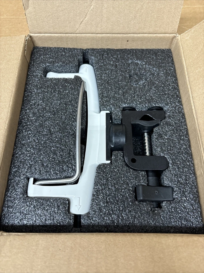 Braun 8713131 Abrazadera de poste espacial Abrazadera de velocidad (para bomba espacial Infusomat Perfusor) Foto 1 de 1