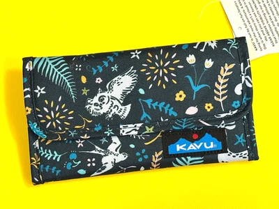 Cartera triple KAVU Mondo Spender ~ Fairy Trail 🦊🌿🐺🌿🦉 Foto 1 de 4