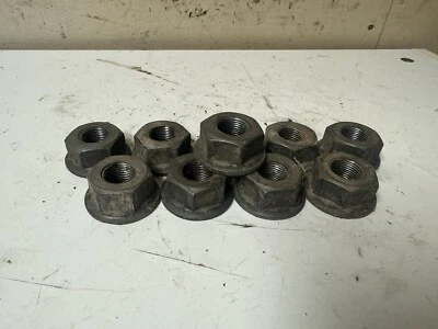 Tuercas combinadas Gleaner K2/F2 Foto 1 de 4