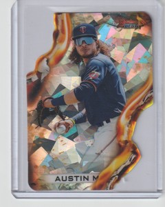 AUSTIN MARTIN 2021 BOWMAN'S BEST HEATWAVE ATOMIC REFRACTOR DIE-CUT. NICE
