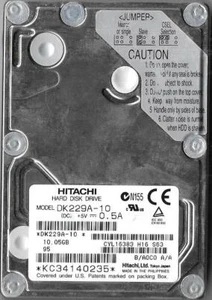 Hitachi DK229A-10 10GB IDE 2.5" Hard Drive - Picture 1 of 2