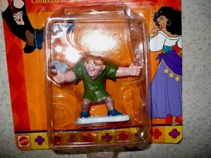 Figura de PVC Disney Jorobado de Notre Dame Pájaro Pastel Topper NUEVO Mattel Años 1990 - Imagen 1 de 4