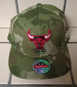 Chicago Bulls NBA Hardwood Classics Camo Stretch Fitted Hat Size S/M NWT - Picture 1 of 5