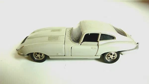 JAGUAR TYPE "E"  N° 156   1/43è  BON ÉTAT   (MANQUE UNE OPTIQUE DE PHARE) - Imagen 1 de 6