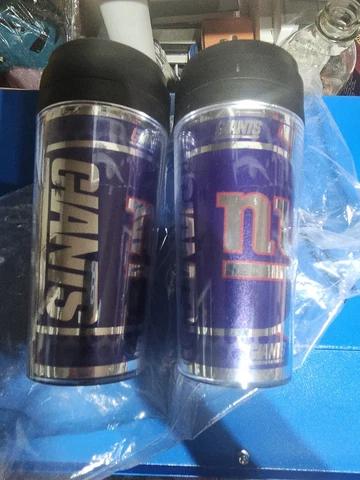 NFL New York Giants 16oz Double Wall Insulated Metallic Design Travel Mug 2 cups Cover