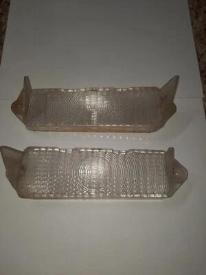 Lentes para lámpara de estacionamiento Buick Skylark 1968 OEM usadas lados R&L excelente estado Foto 1 de 2