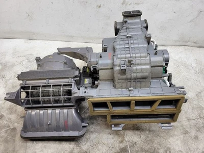 HYUNDAI SANTA FE 2013 2014 2015 2016 2017 2018 2019 montaje de caja de núcleo de calefacción de aire acondicionado  Foto 1 de 4