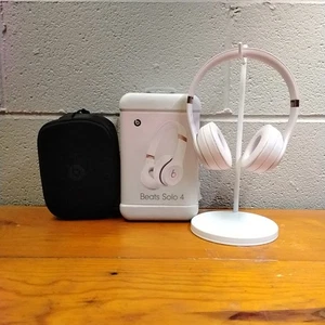 Beats Solo 4 Bluetooth Wireless On-Ear Kopfhörer - Cloud Pink - MUW33LL/A - Bild 1 von 4