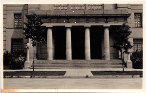 Fourth Church of Christ Scientist in Chicago Illinois IL 1910s RPPC Postcard - Picture 1 of 2