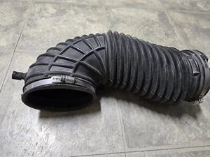 05 Dodge Ram SRT-10 8.3L air cleaner breather box tube duct - Picture 1 of 3