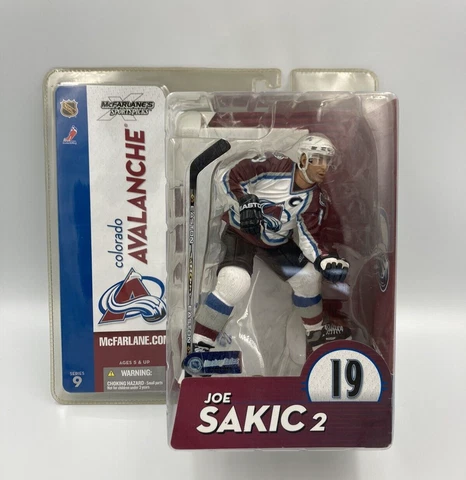 2004 McFarlane NHL Series 9 - Joe Sakic Colorado Avalanche Figure - Sealed Cover