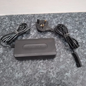 Genuine Sony AC-L10A AC Mains Adapter Charger 8.4V 1.5A Camcorder Video Camera - Picture 1 of 17