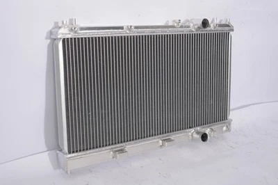 Radiador de aluminio para Dodge Neon 1995-1999 2,0 L l4 1996 1997 1998 Foto 1 de 4