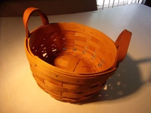 Pequeña cesta redonda de laurel Longaberger de colección -1997 -Excelente - $10 s/h - Imagen 1 de 2
