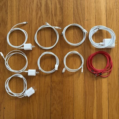 Lot of 9 Genuine/Mix Apple‎ USB-C / USB to Lightning Cables   - Image 1 of 4