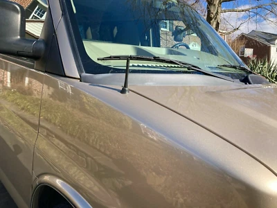 Mástil de antena de aluminio negro corto de 4" radio AM/FM para Chevrolet Express 1996-2025 Foto 1 de 4