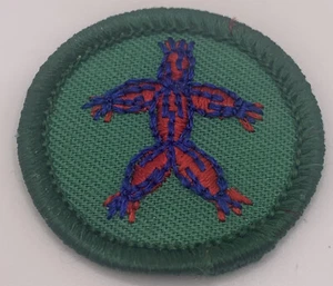 Vintage 1970's Girl Scout Circle Patch Badge Green Toy Making - Picture 1 of 3