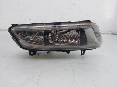 LUZ ANTINIEBLA DELANTERA DERECHA Volkswagen Polo V (6R) 2010 17415902 #332553 Foto 1 de 3